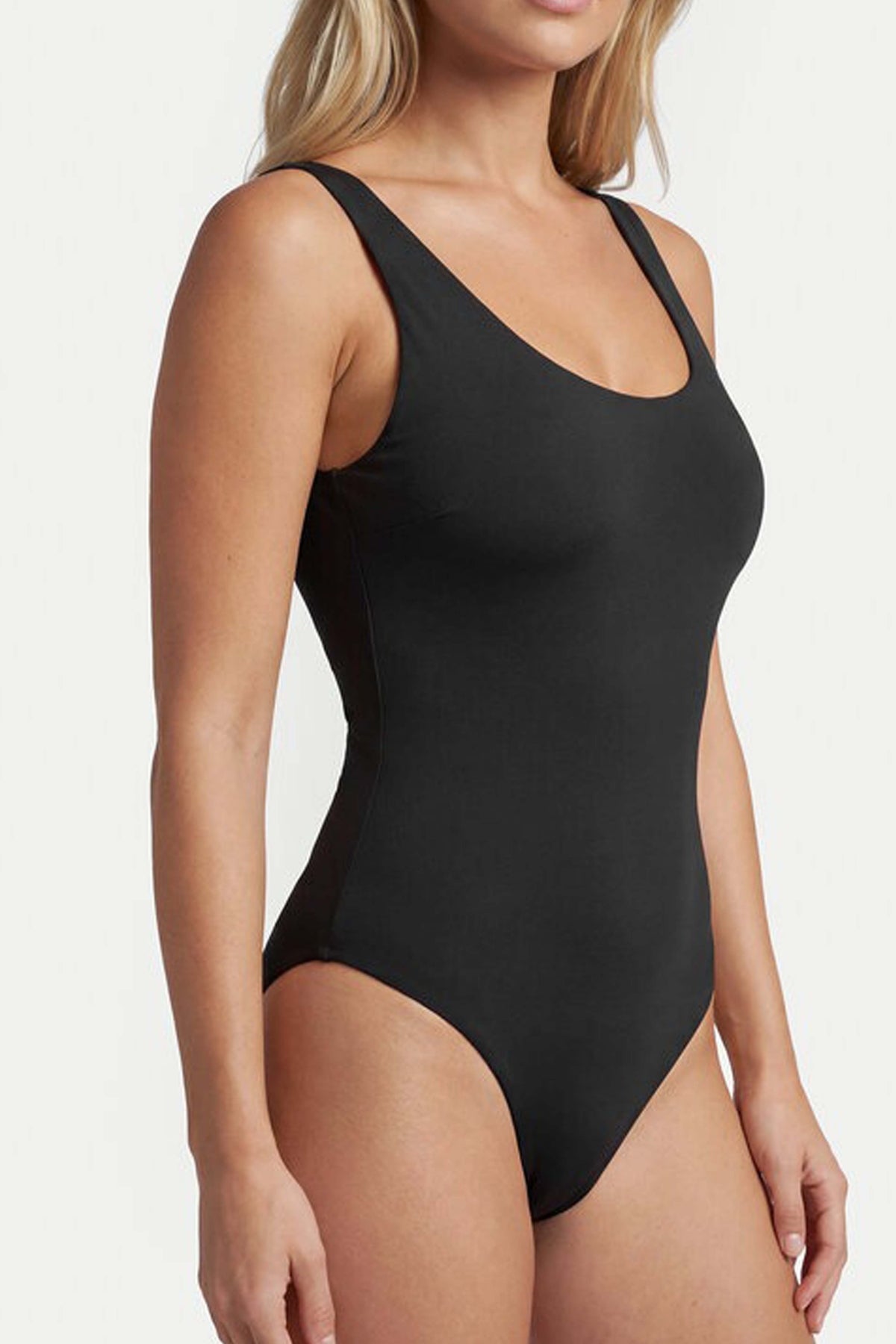 CALVIN KLEIN LVQ en color NEGRO  (3)