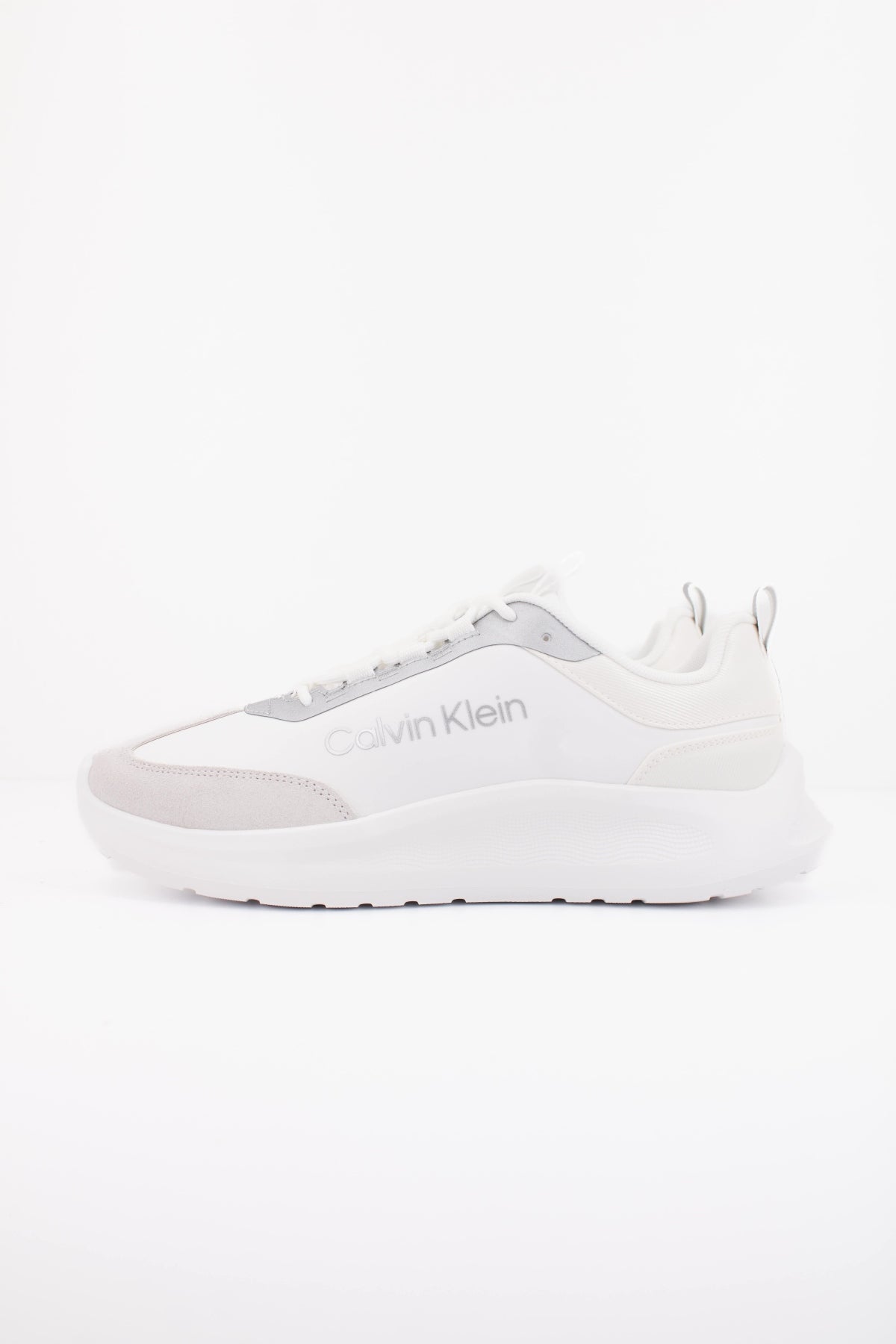 CALVIN KLEIN LIGHT EVA RUNNER NYL-SUE en color BLANCO  (1)