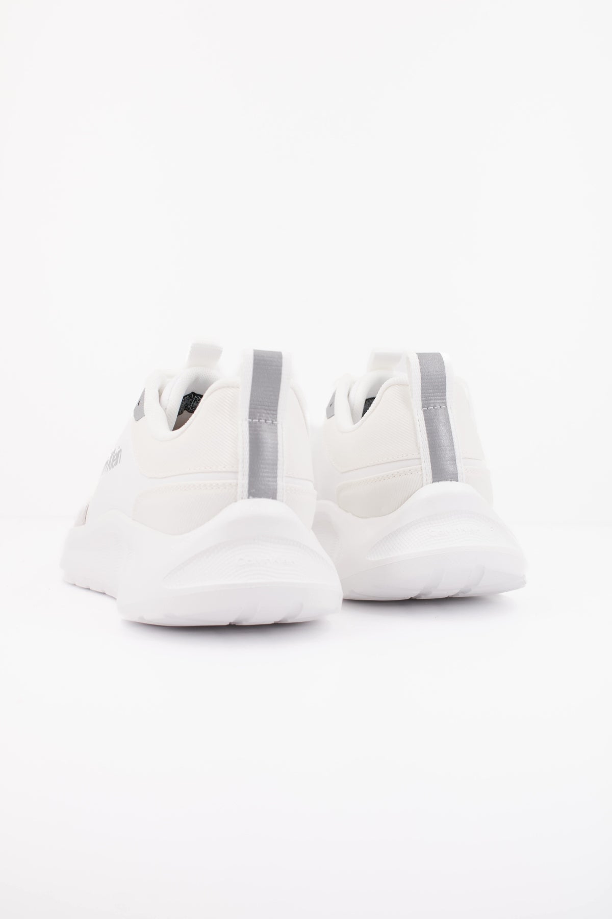 CALVIN KLEIN LIGHT EVA RUNNER NYL-SUE en color BLANCO  (4)