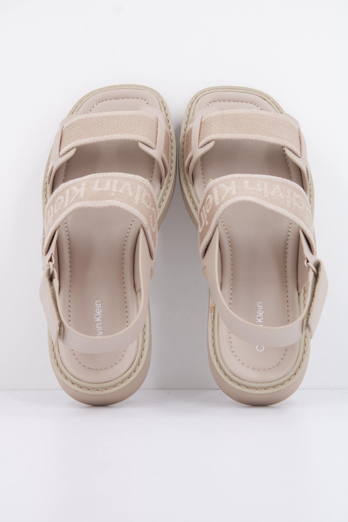 CALVIN KLEIN SQ MOLDED SANDAL WEBB en color BEIS  (3)