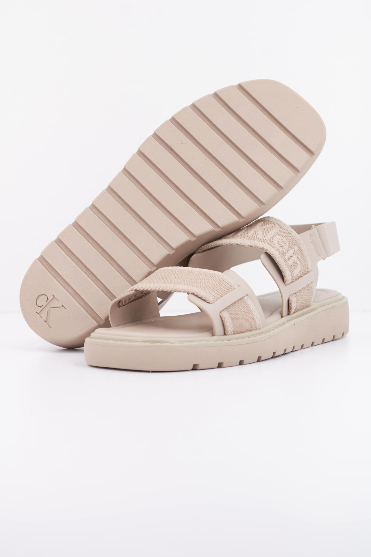 CALVIN KLEIN SQ MOLDED SANDAL WEBB en color BEIS  (5)