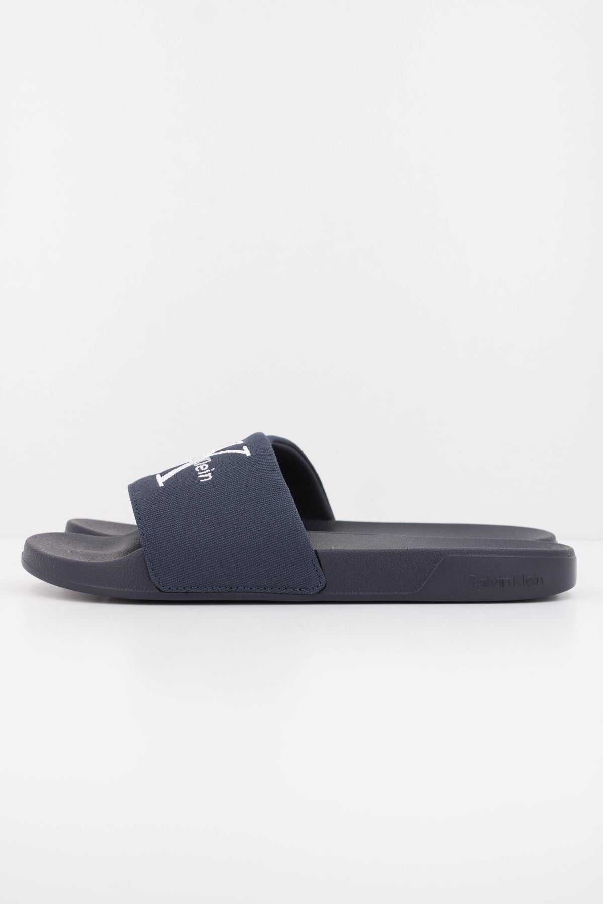 CALVIN KLEIN ESS SLIDE CV en color AZUL  (1)