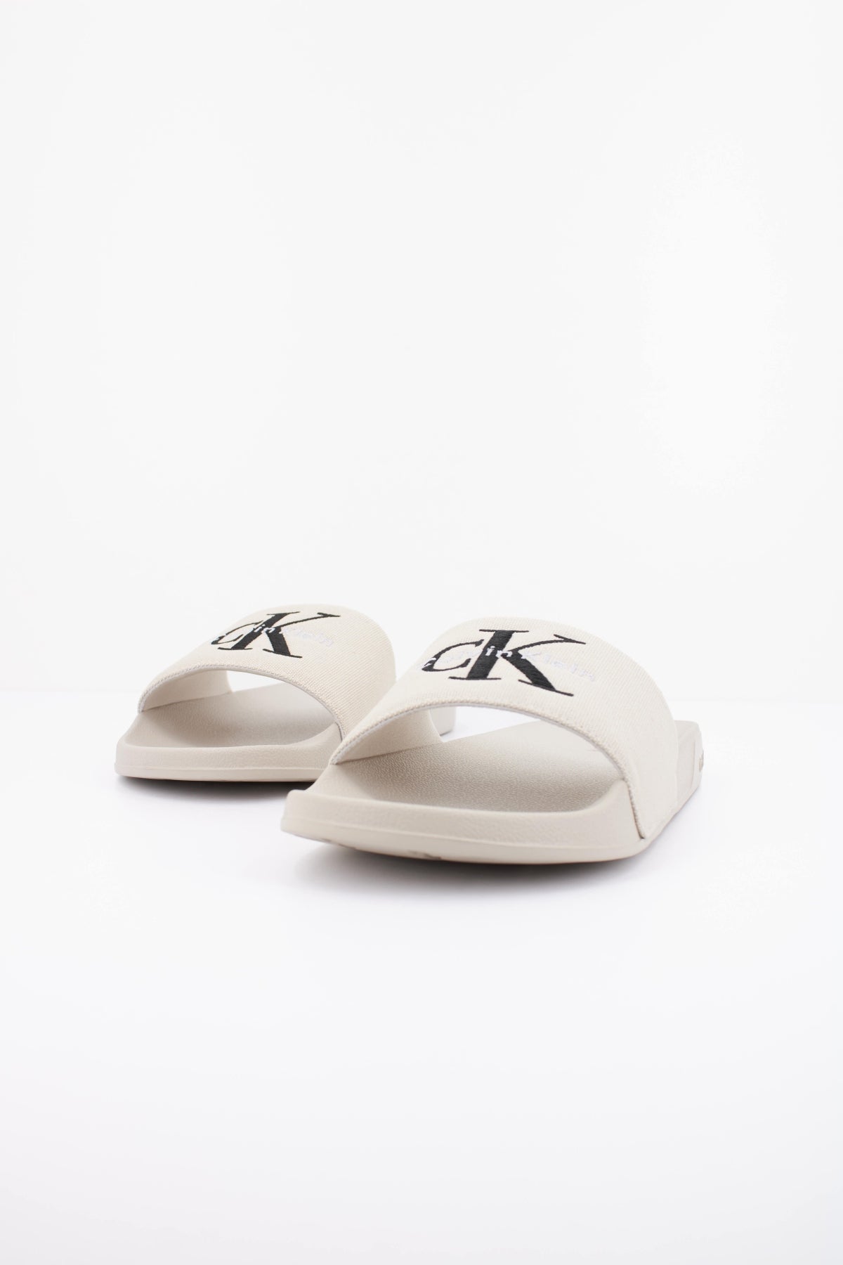 CALVIN KLEIN ESS SLIDE CV en color BEIS  (2)