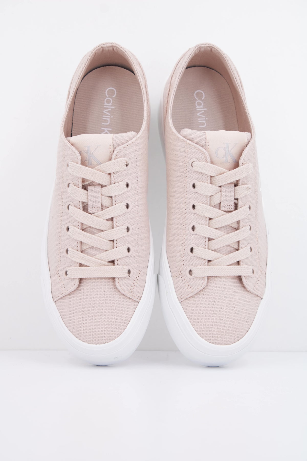 CALVIN KLEIN VULC FLATFORM LOW en color ROSA  (3)