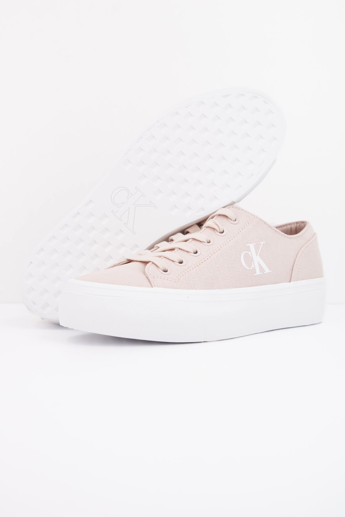 CALVIN KLEIN VULC FLATFORM LOW en color ROSA  (5)