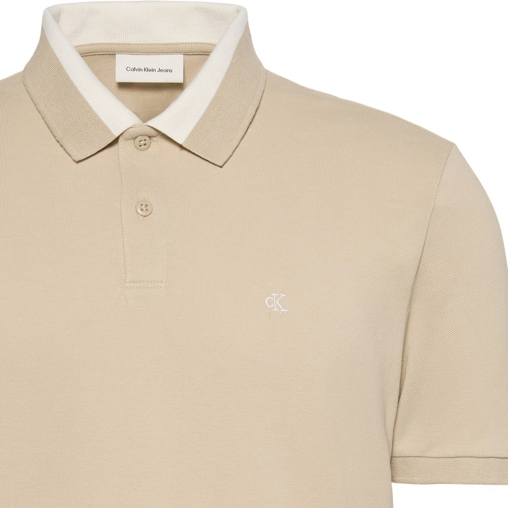 CALVIN KLEIN LVRGG CASUAL PIQUE COLLAR BLOC en color BEIS  (6)
