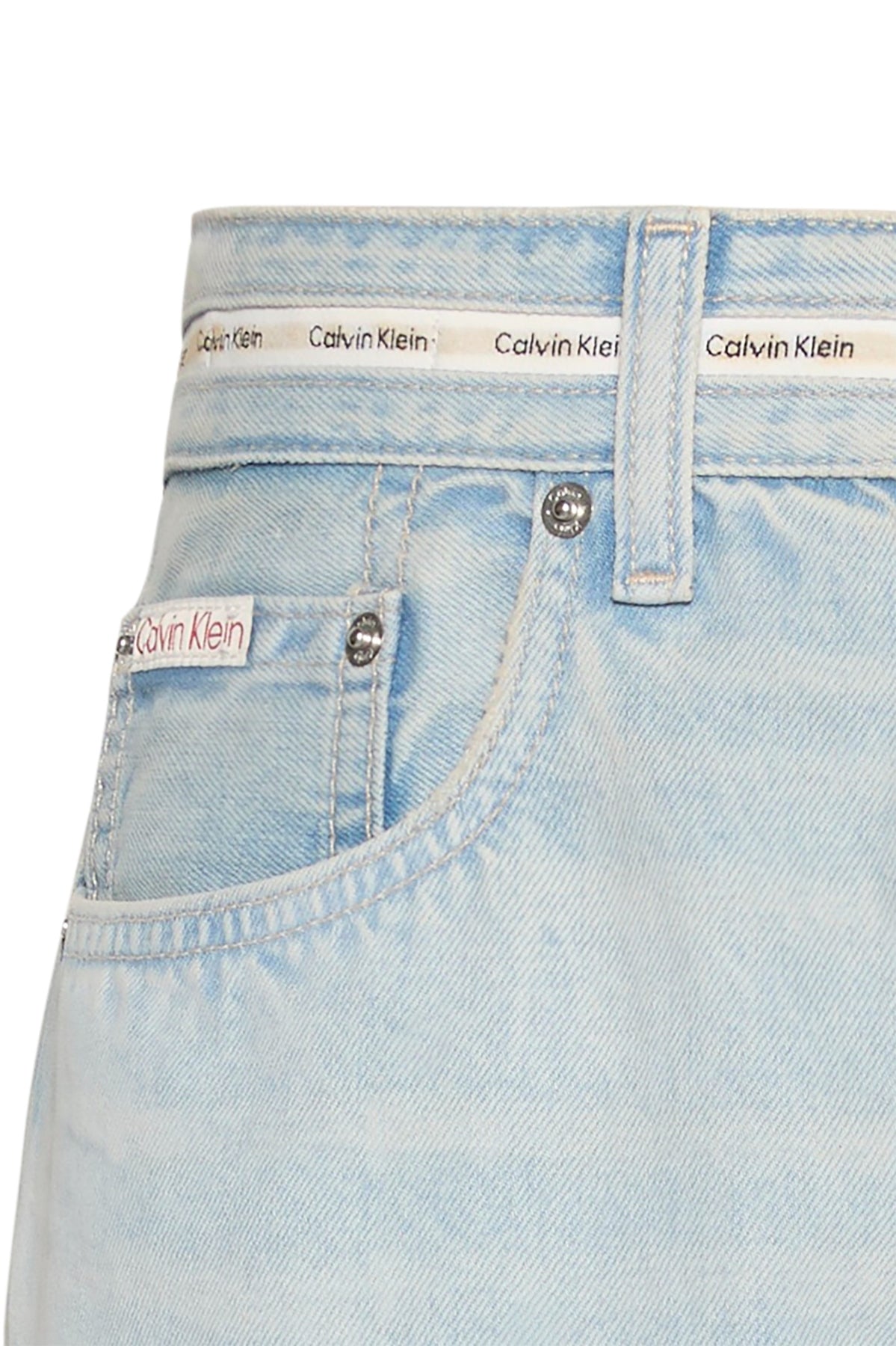 CALVIN KLEIN LVGG RELAXED BERMUDA SHORT en color AZUL  (3)