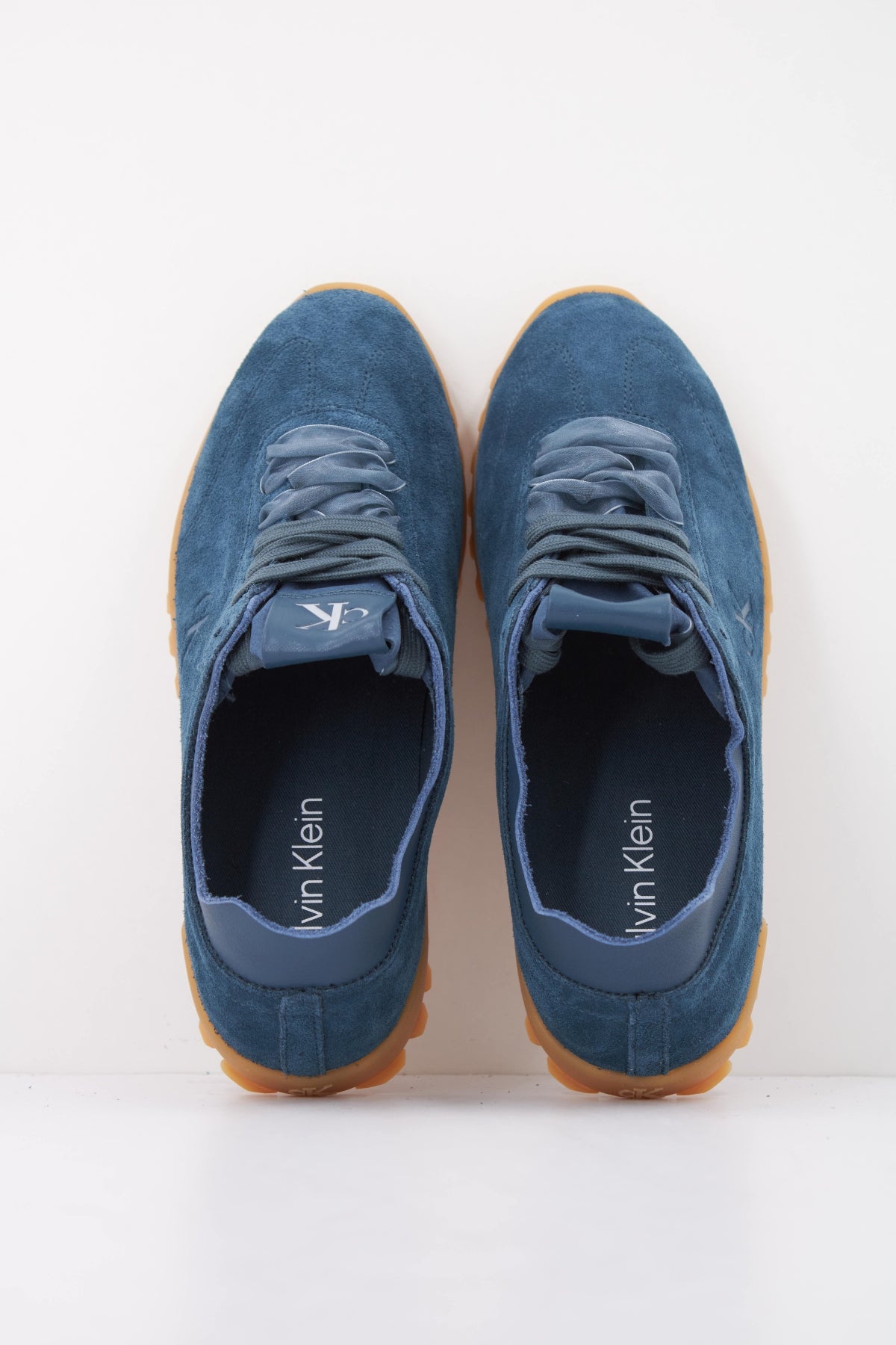 CALVIN KLEIN LOW PROFILE RUN MG en color AZUL  (3)