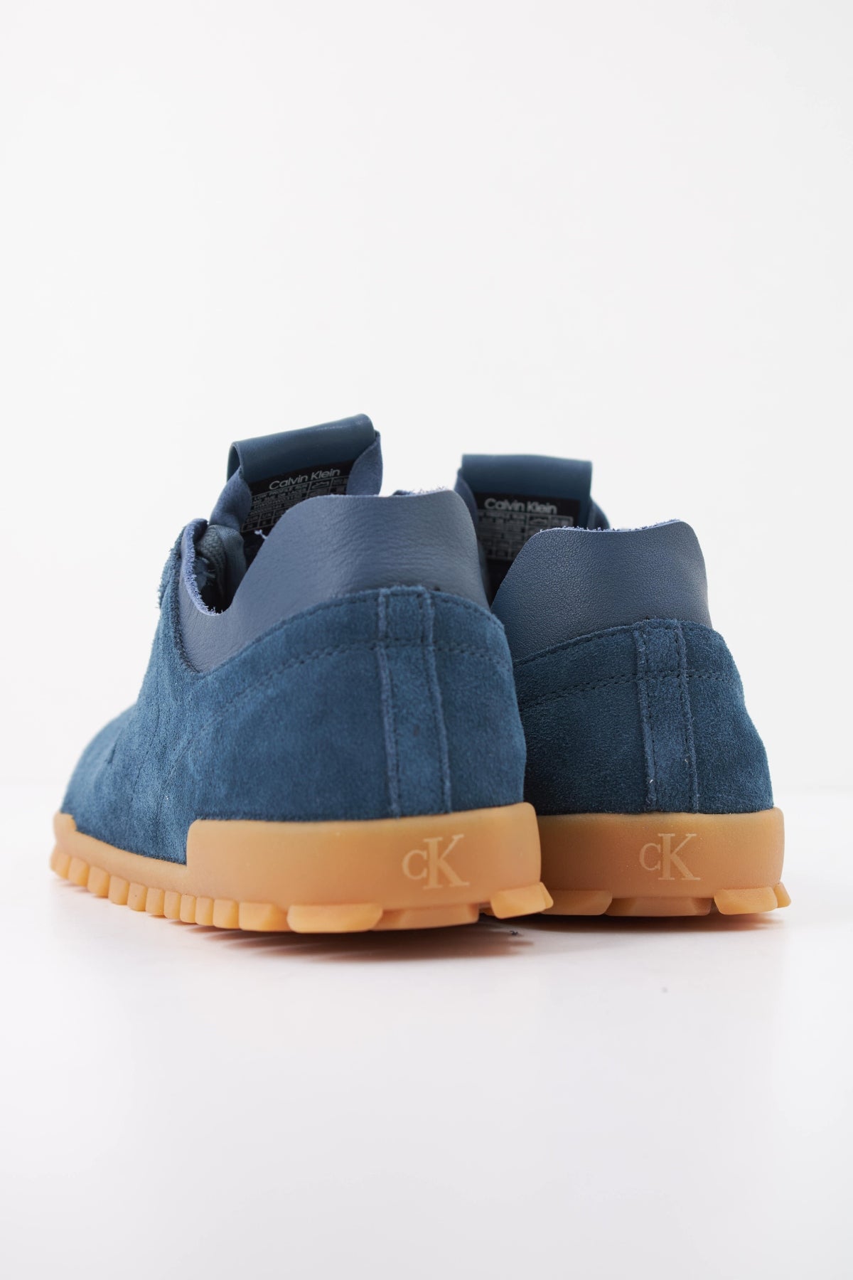 CALVIN KLEIN LOW PROFILE RUN MG en color AZUL  (4)
