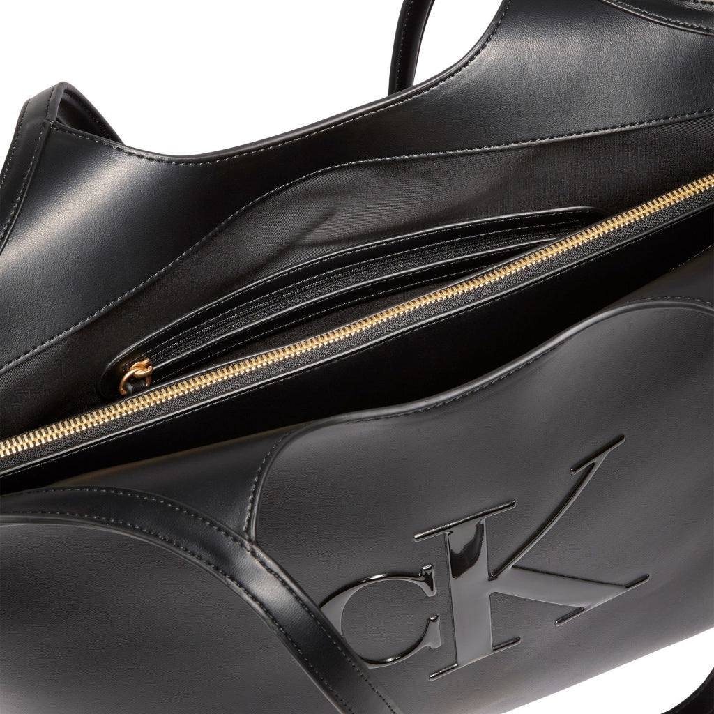 CALVIN KLEIN LVFG BOLD CK SHOPPER en color NEGRO  (6)