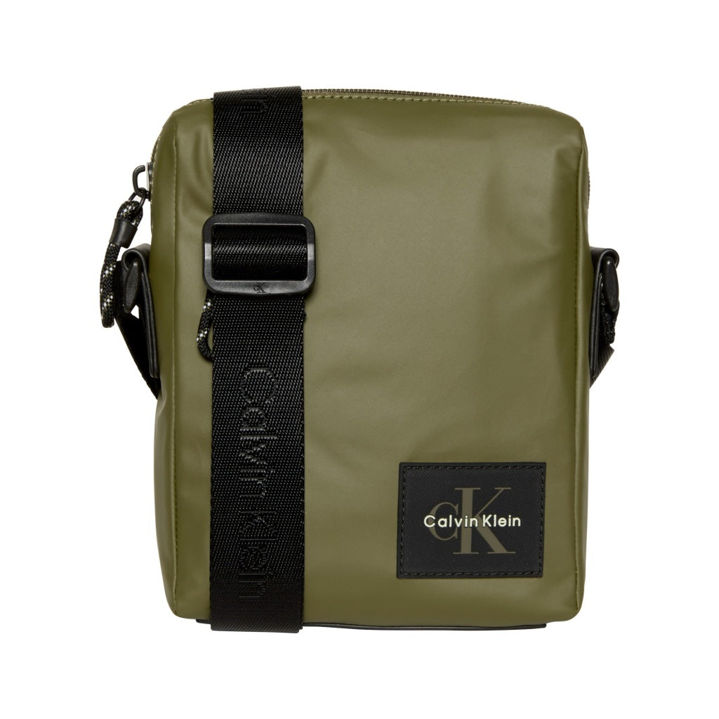 CALVIN KLEIN LVDG RUBBERIZED REPORTER en color VERDE  (4)