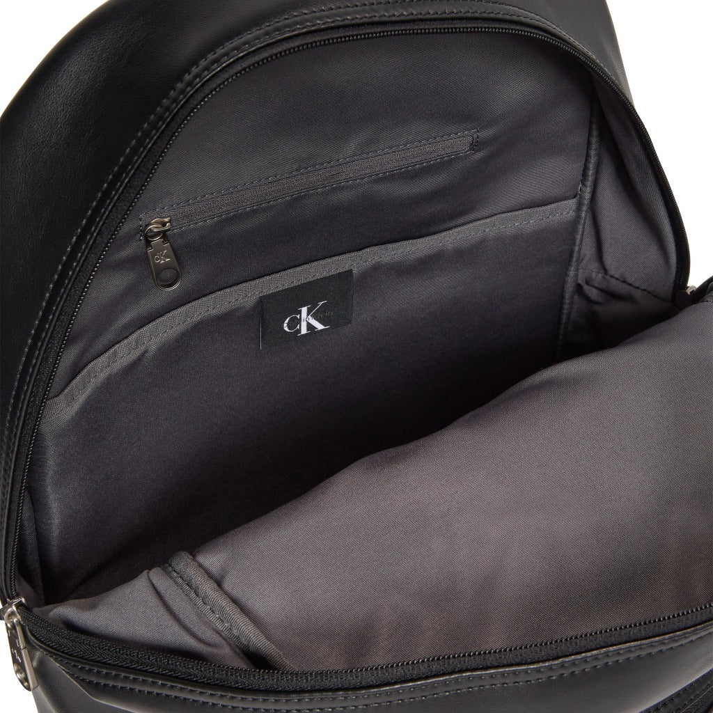 CALVIN KLEIN LVDG BOLD WEBBING BACKPACK en color NEGRO  (6)