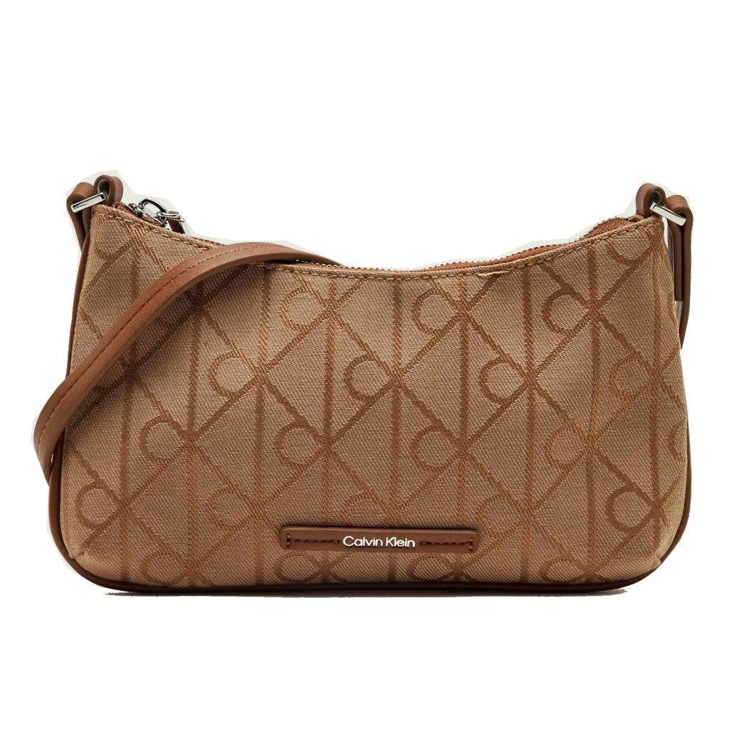 CALVIN KLEIN LVFG EMBLEM AOP JACQUARD MINI en color MARRON CLARO  (4)
