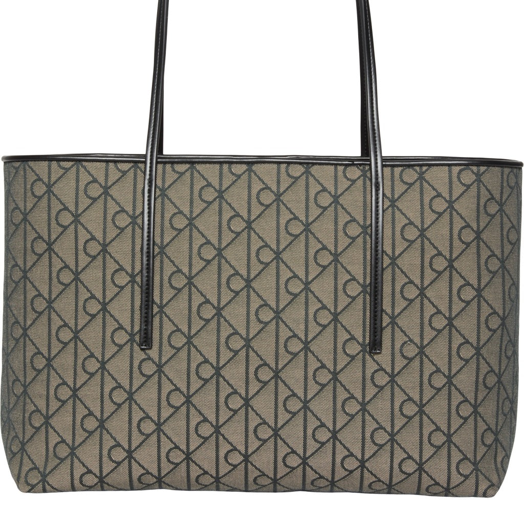 CALVIN KLEIN LVFG EMBLEM AOP JACQUARD TOTE en color MARRON  (5)