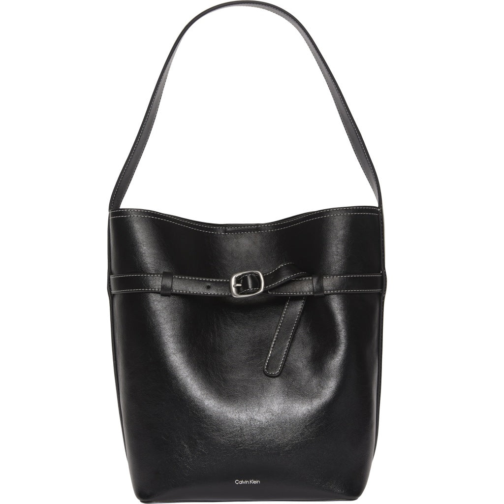 CALVIN KLEIN LVFG BUCKLE MEDIUM BUCKET en color NEGRO  (4)