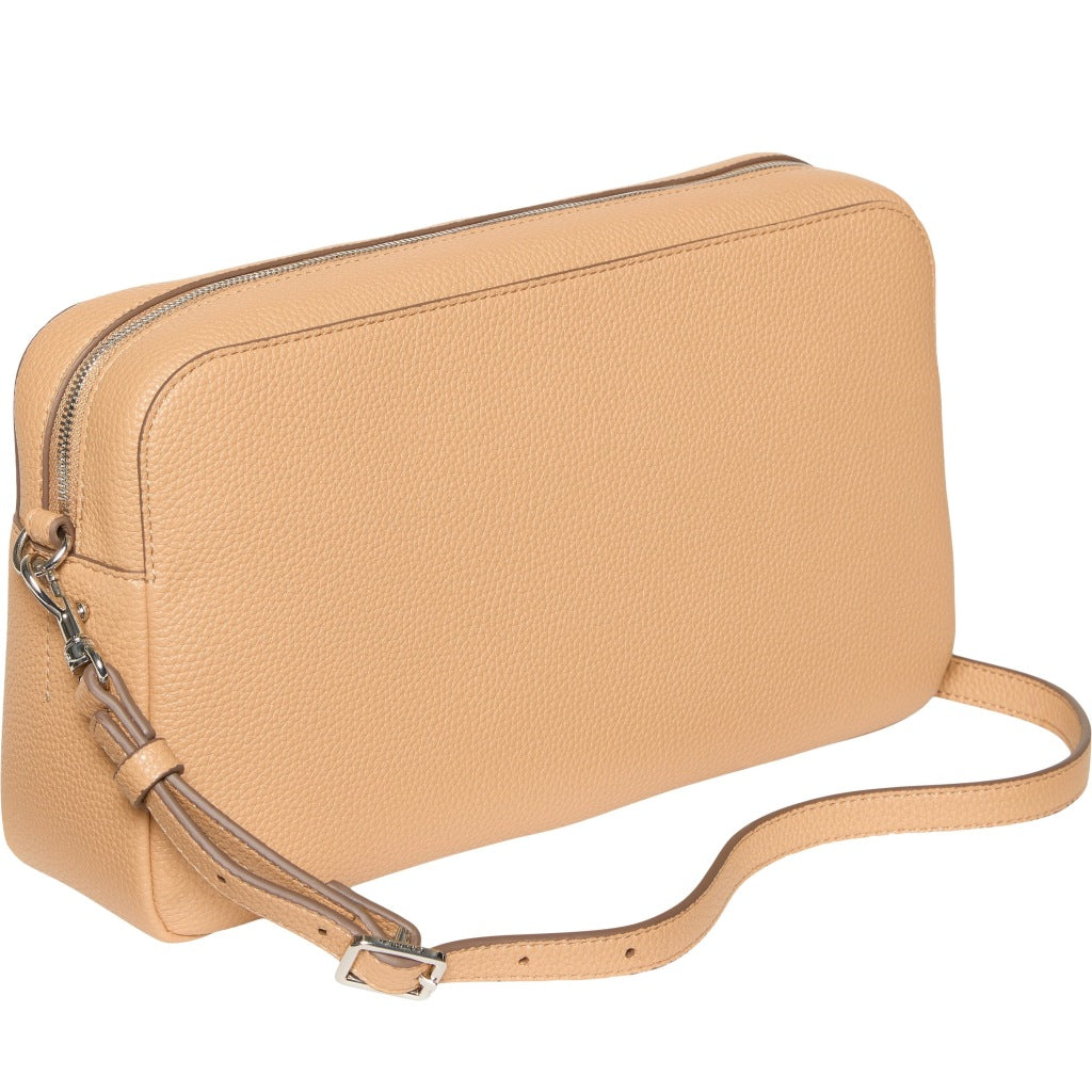 CALVIN KLEIN LVFG WEBBING X STRAP CAMERA en color MARRON CLARO  (5)