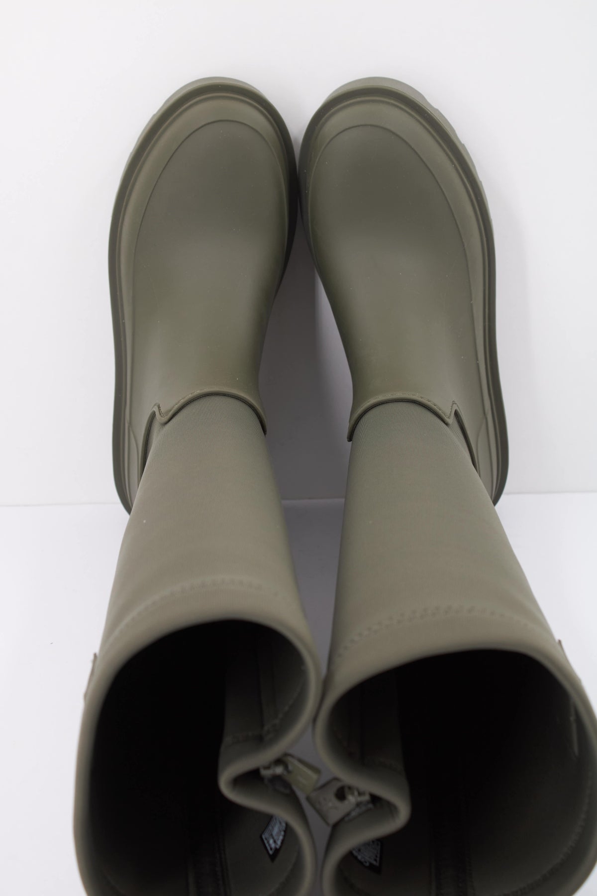 CALVIN KLEIN RAINBOOT HIGH RUBBER NEO en color VERDE  (3)