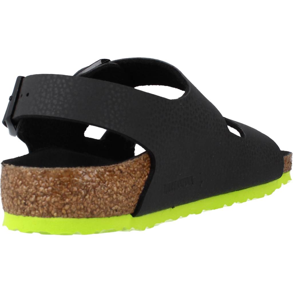 BIRKENSTOCK  MILANO KIDS BF DESERT SOI en color NEGRO  (3)