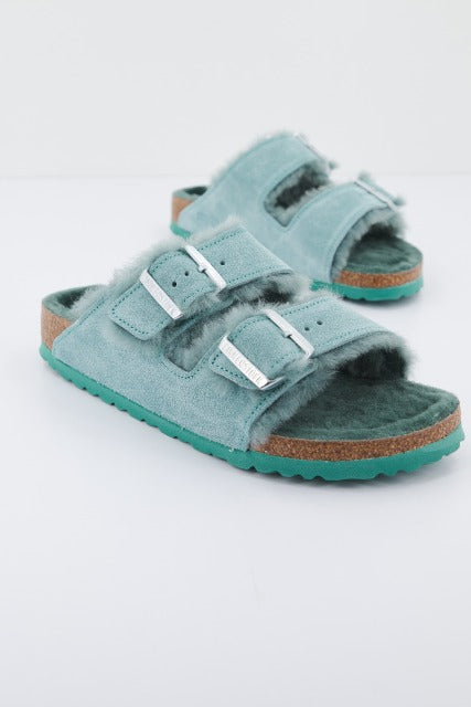 BIRKENSTOCK ARIZONA en color AZUL  (2)