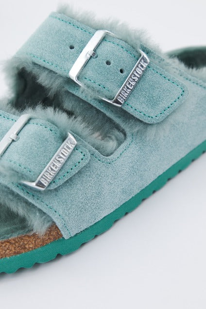 BIRKENSTOCK ARIZONA en color AZUL  (4)