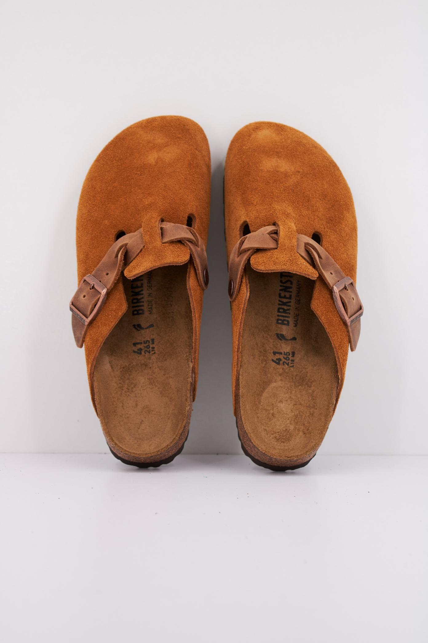BIRKENSTOCK BOSTON BRAIDED SUEDE en color MARRON CLARO  (3)