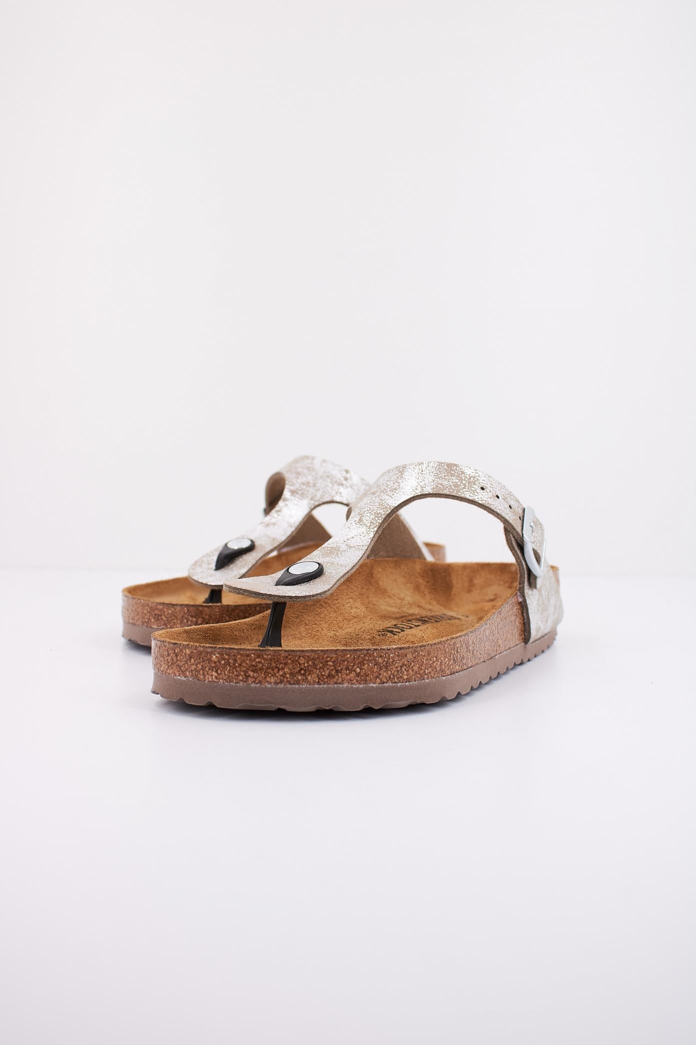 BIRKENSTOCK GIZEH BS en color PLATA  (2)