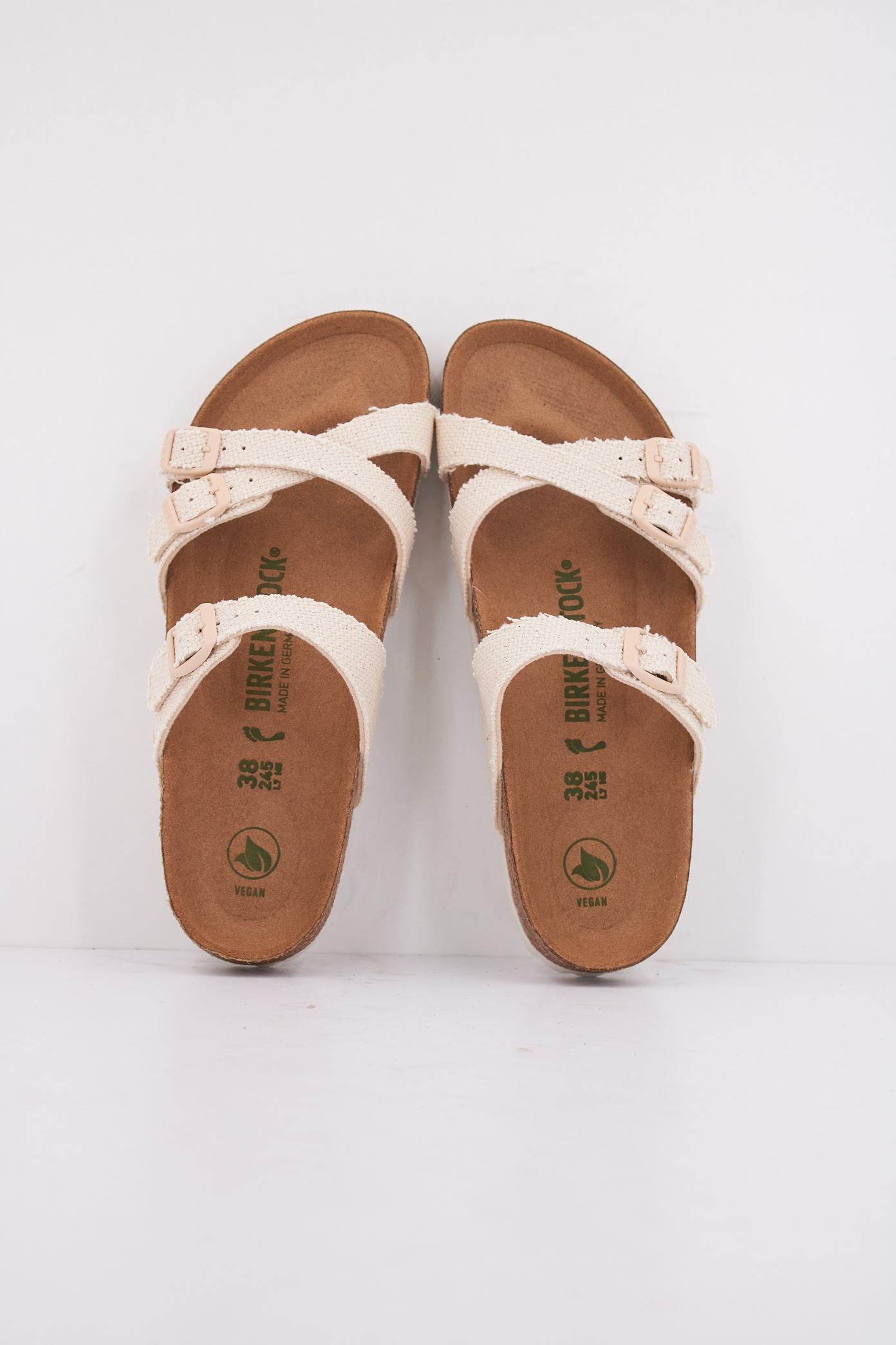 BIRKENSTOCK FRANCA RIVET LOGO en color BEIS  (3)
