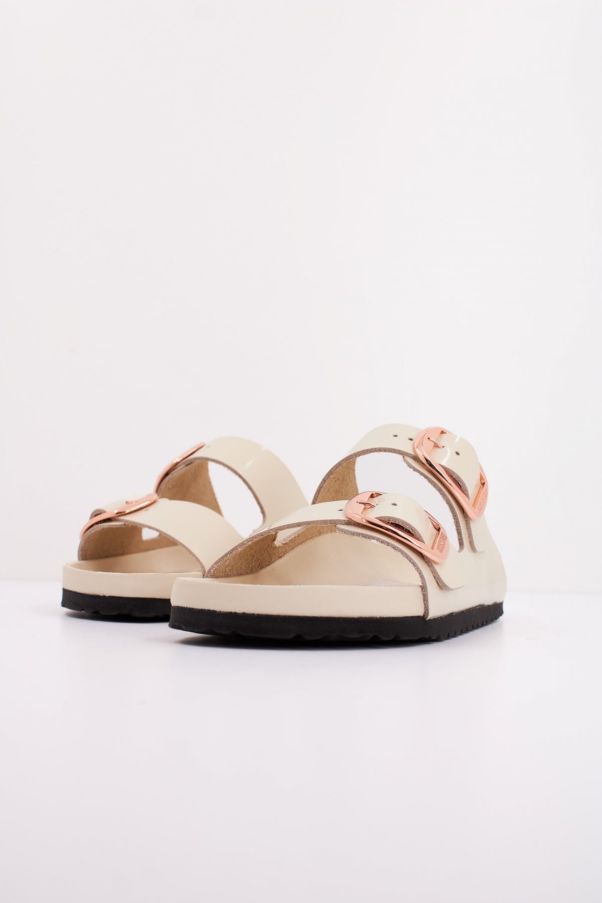 BIRKENSTOCK ARIZONA BIG BUCKLE en color BEIS  (2)