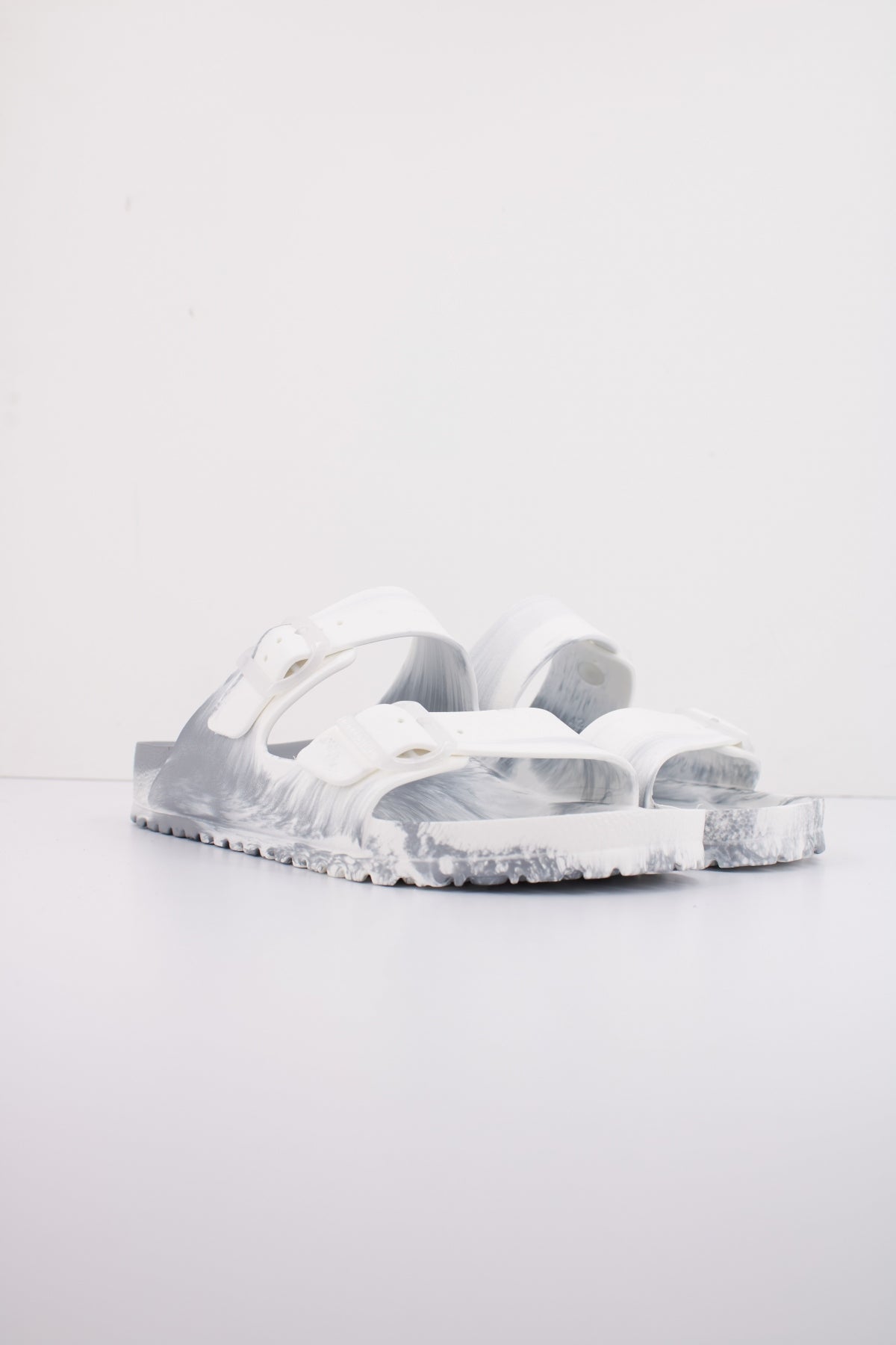 BIRKENSTOCK ARIZONA EVA en color GRIS  (2)