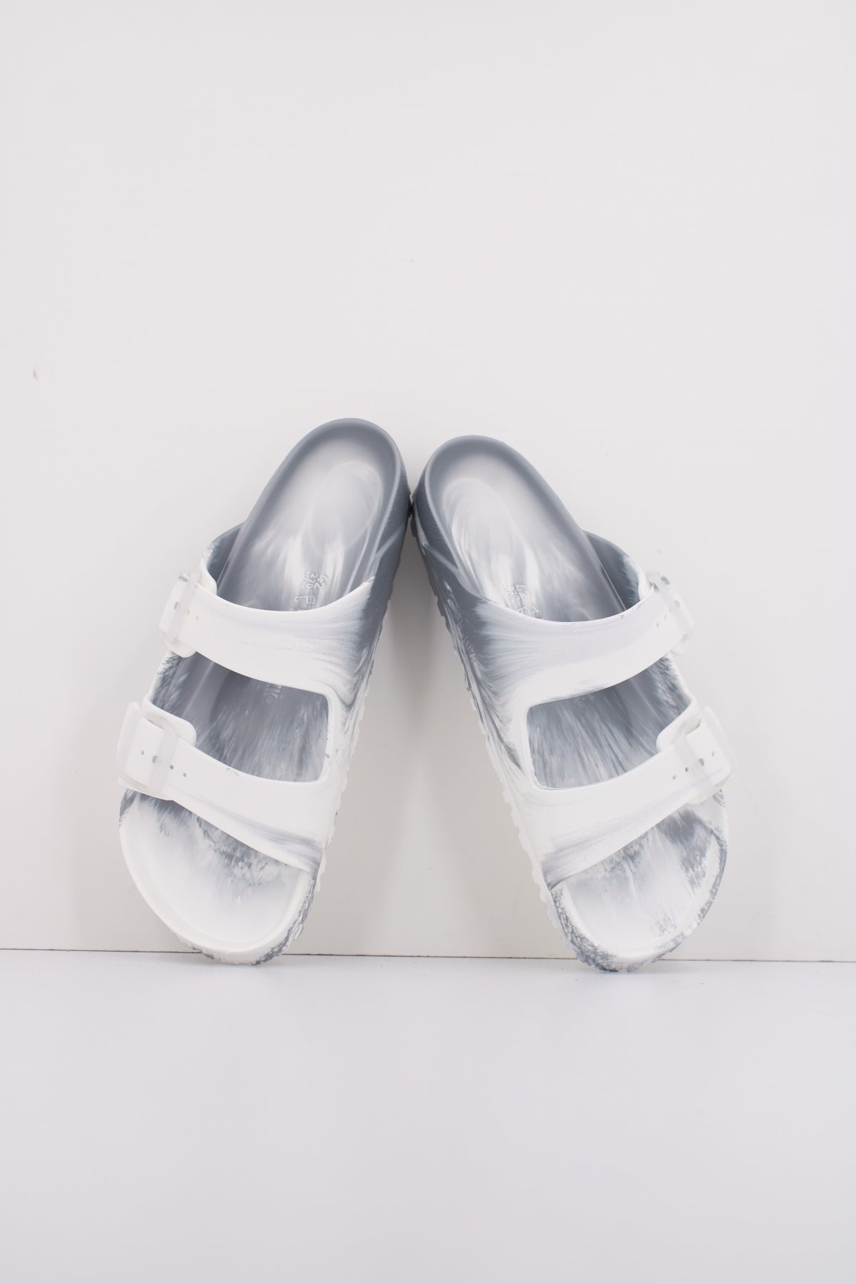 BIRKENSTOCK ARIZONA EVA en color GRIS  (3)