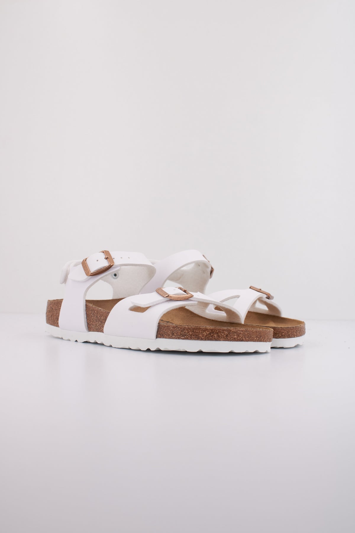 BIRKENSTOCK RIO AS KIDS en color BLANCO  (2)