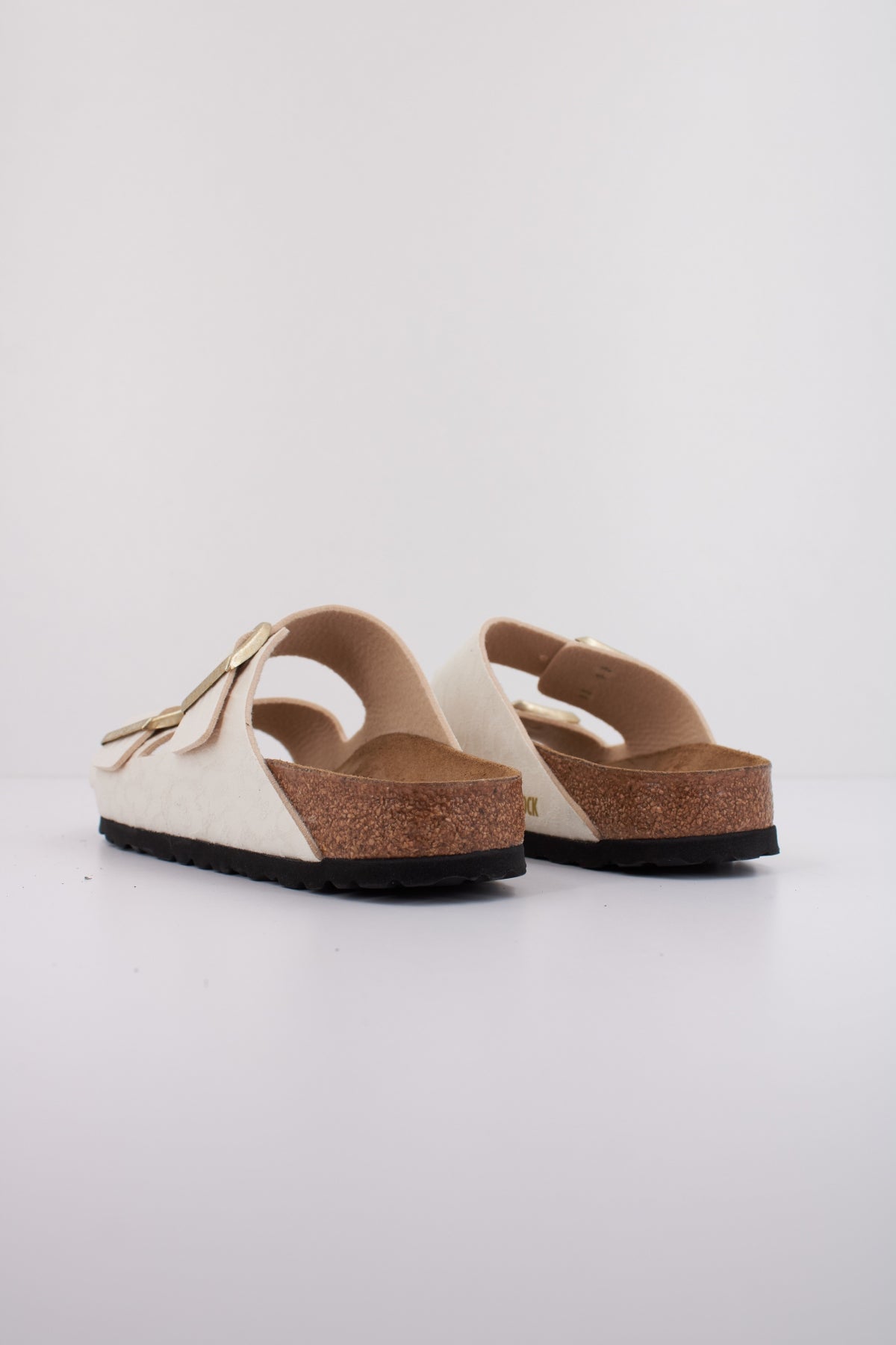 BIRKENSTOCK ARIZONA BS en color BEIS  (4)