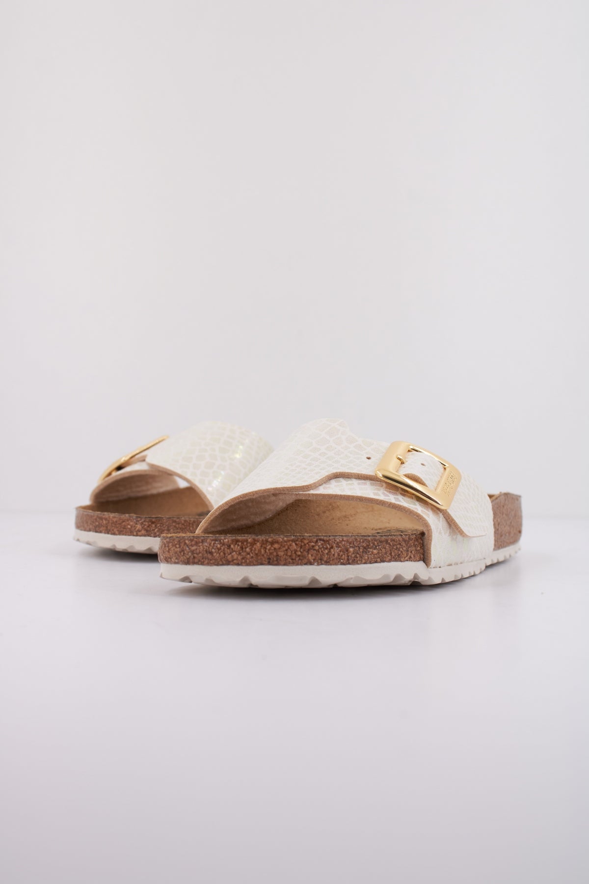 BIRKENSTOCK CATALINA CUSHION BUCKLE en color BLANCO  (2)