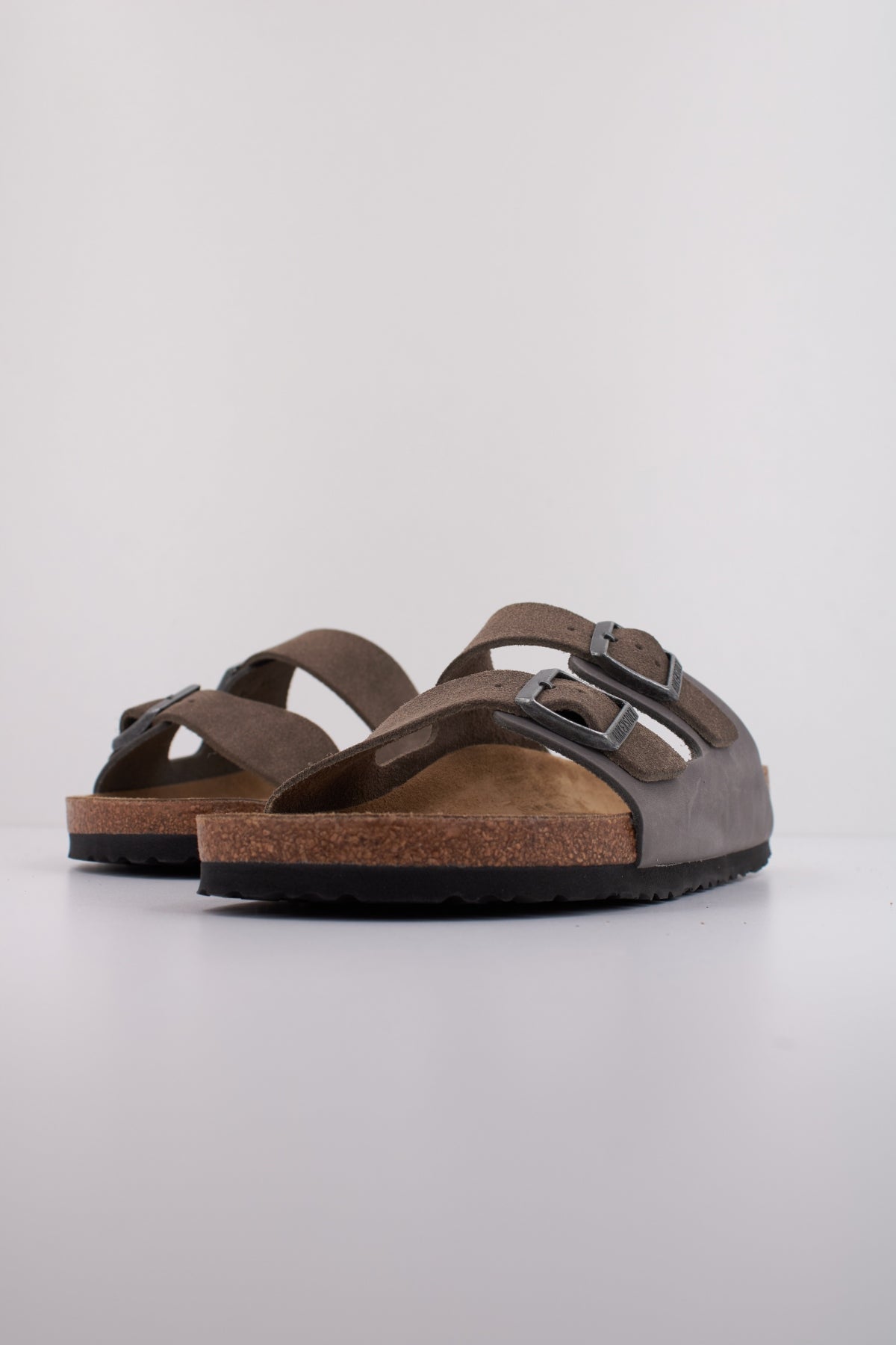 BIRKENSTOCK ARIZONA BS en color GRIS  (2)