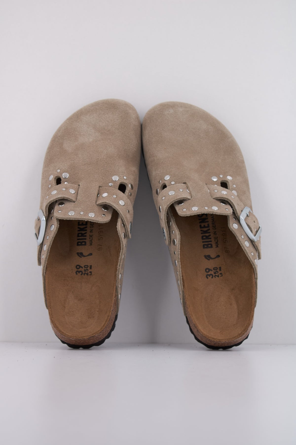 BIRKENSTOCK BOSTON RIVET BORDER en color MARRON  (3)