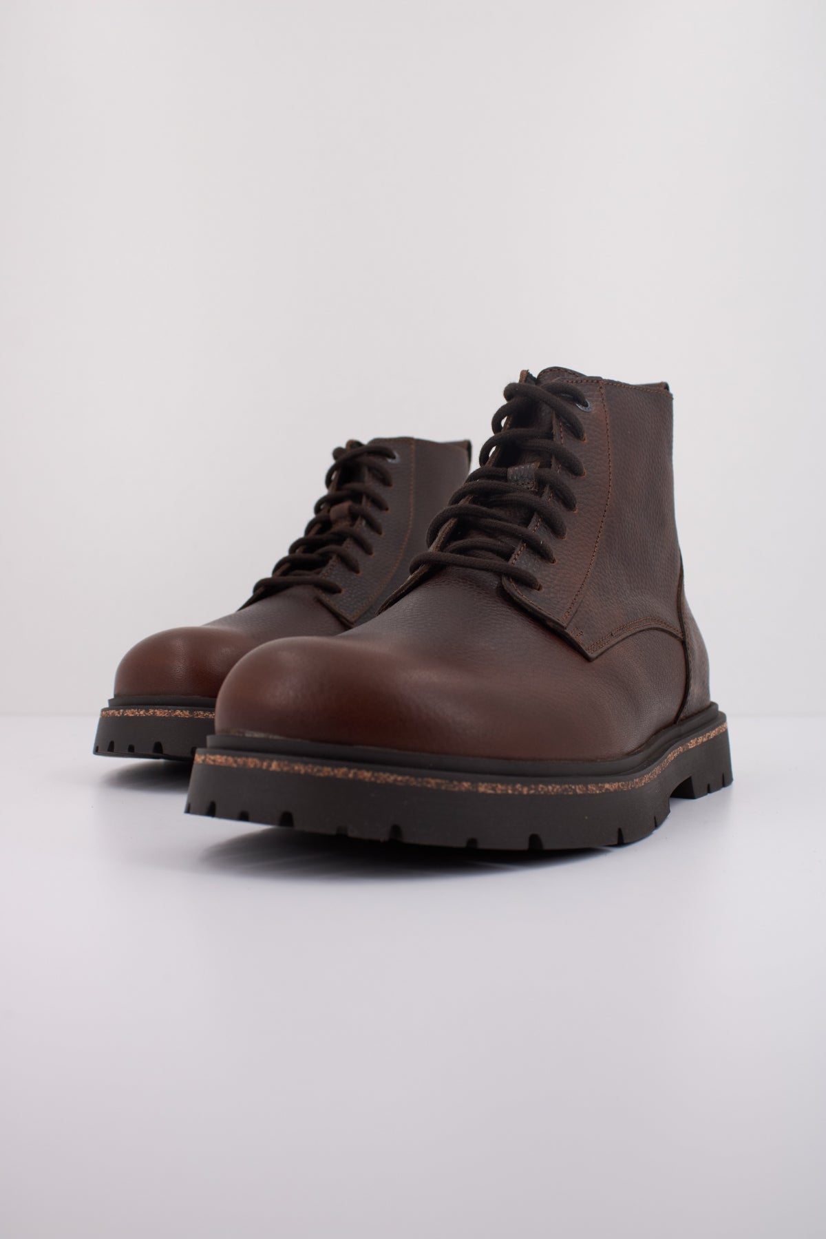 BIRKENSTOCK HIGHWOOD LACE MID en color MARRON  (2)