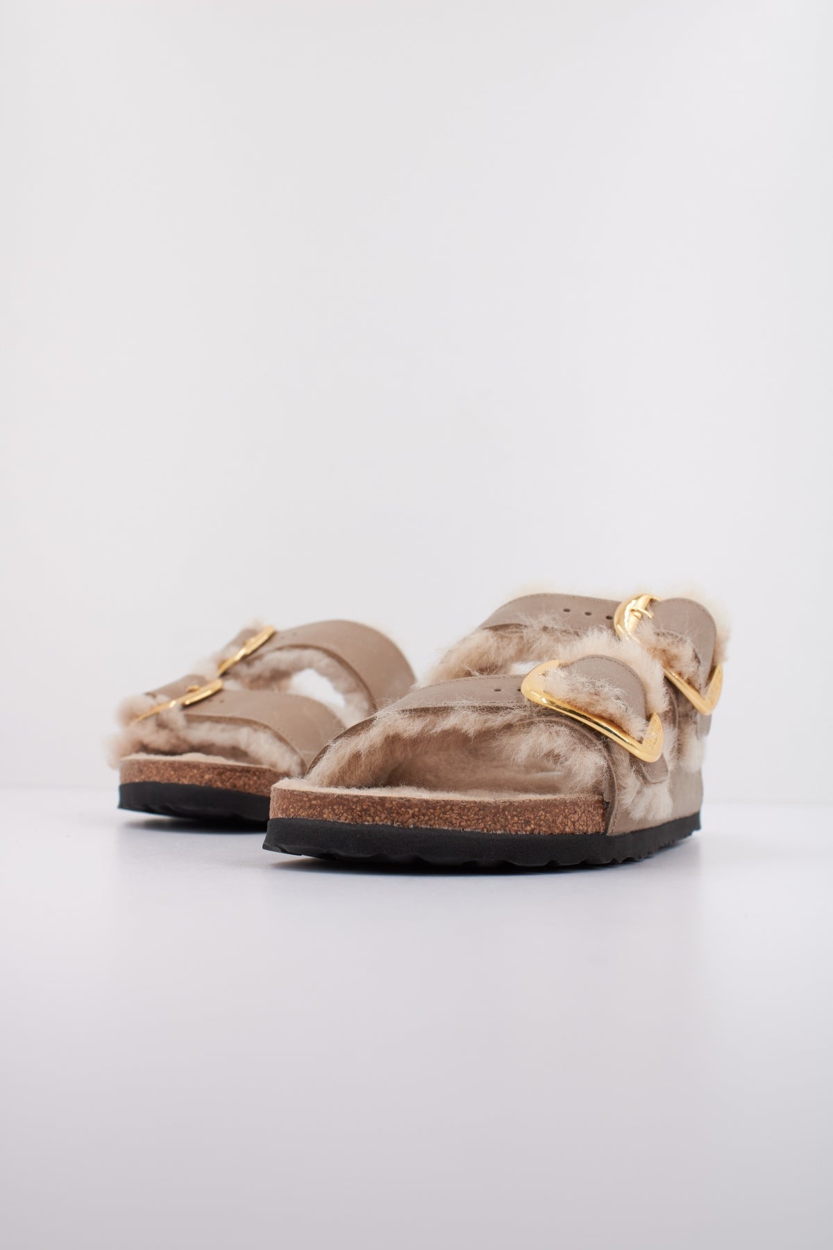 BIRKENSTOCK  ARIZONA  en color BEIS  (2)