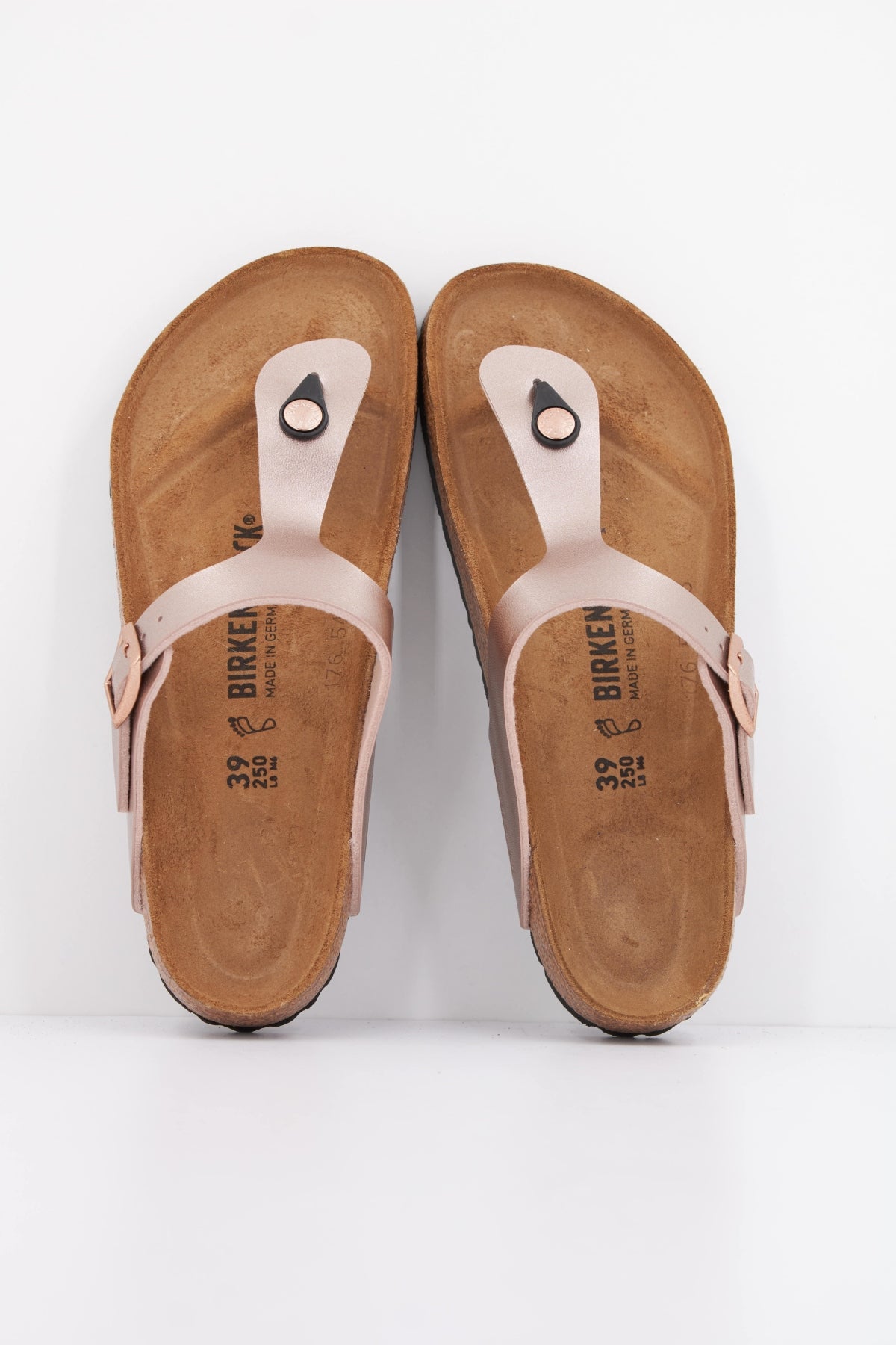 BIRKENSTOCK  GIZEH BS en color BRONCE  (3)