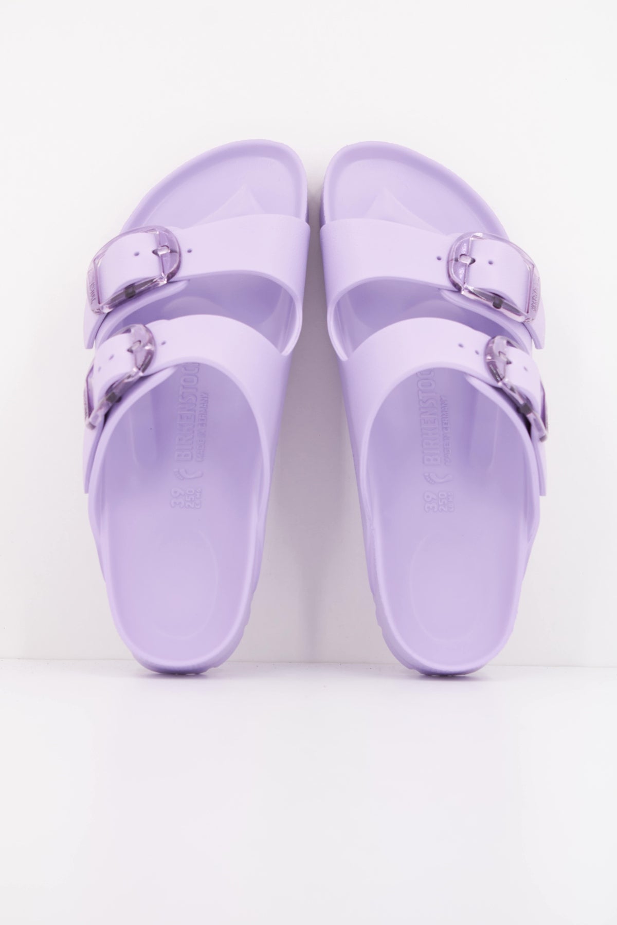 BIRKENSTOCK BIG BUCKLE EVA en color VIOLETA  (3)