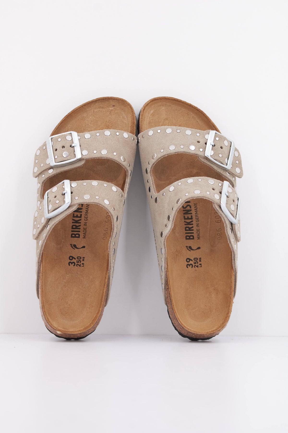BIRKENSTOCK  ARIZONA RIVETS  en color MARRON  (3)