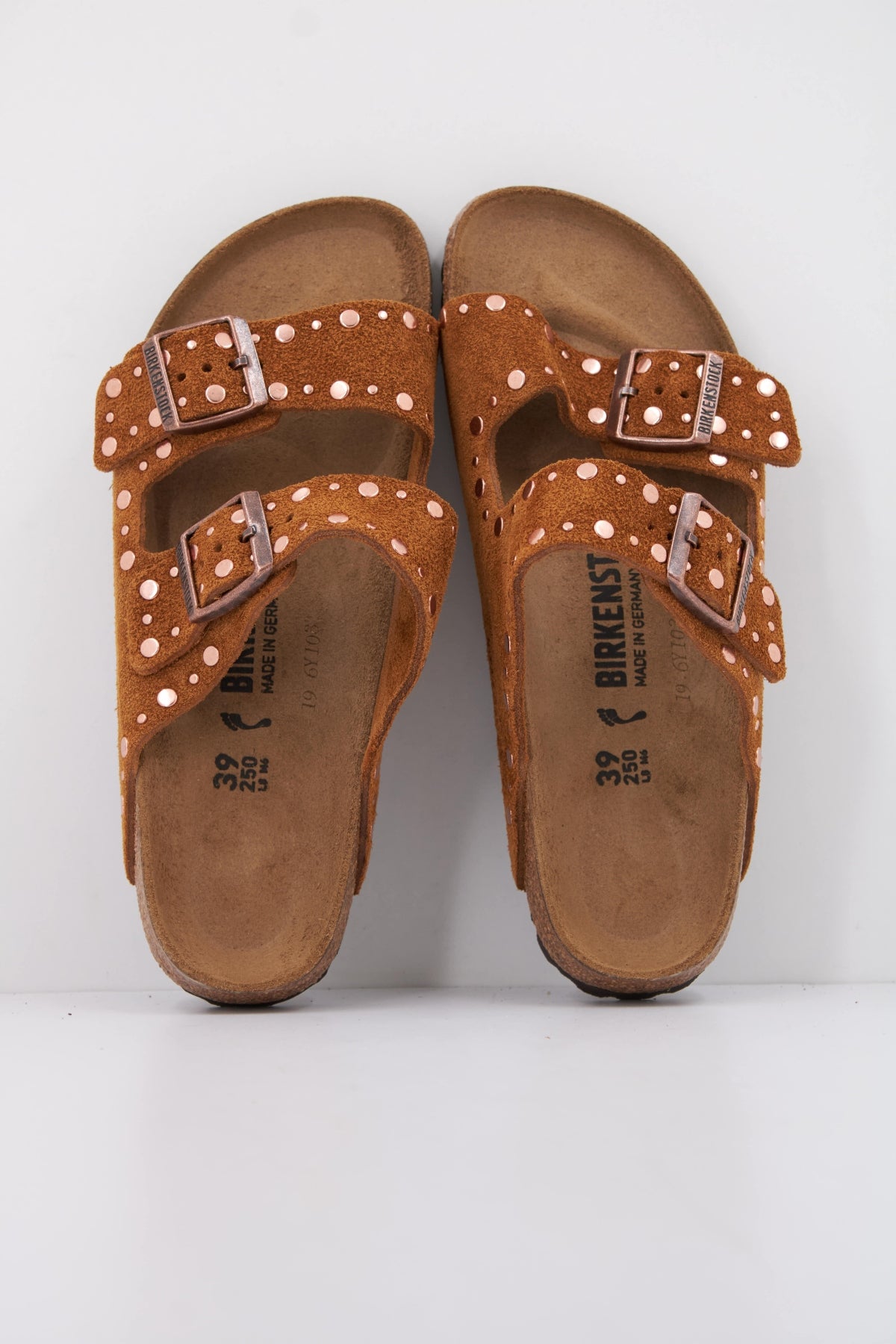 BIRKENSTOCK ARIZONA RIVET SUEDE LEATHER en color MARRON  (3)