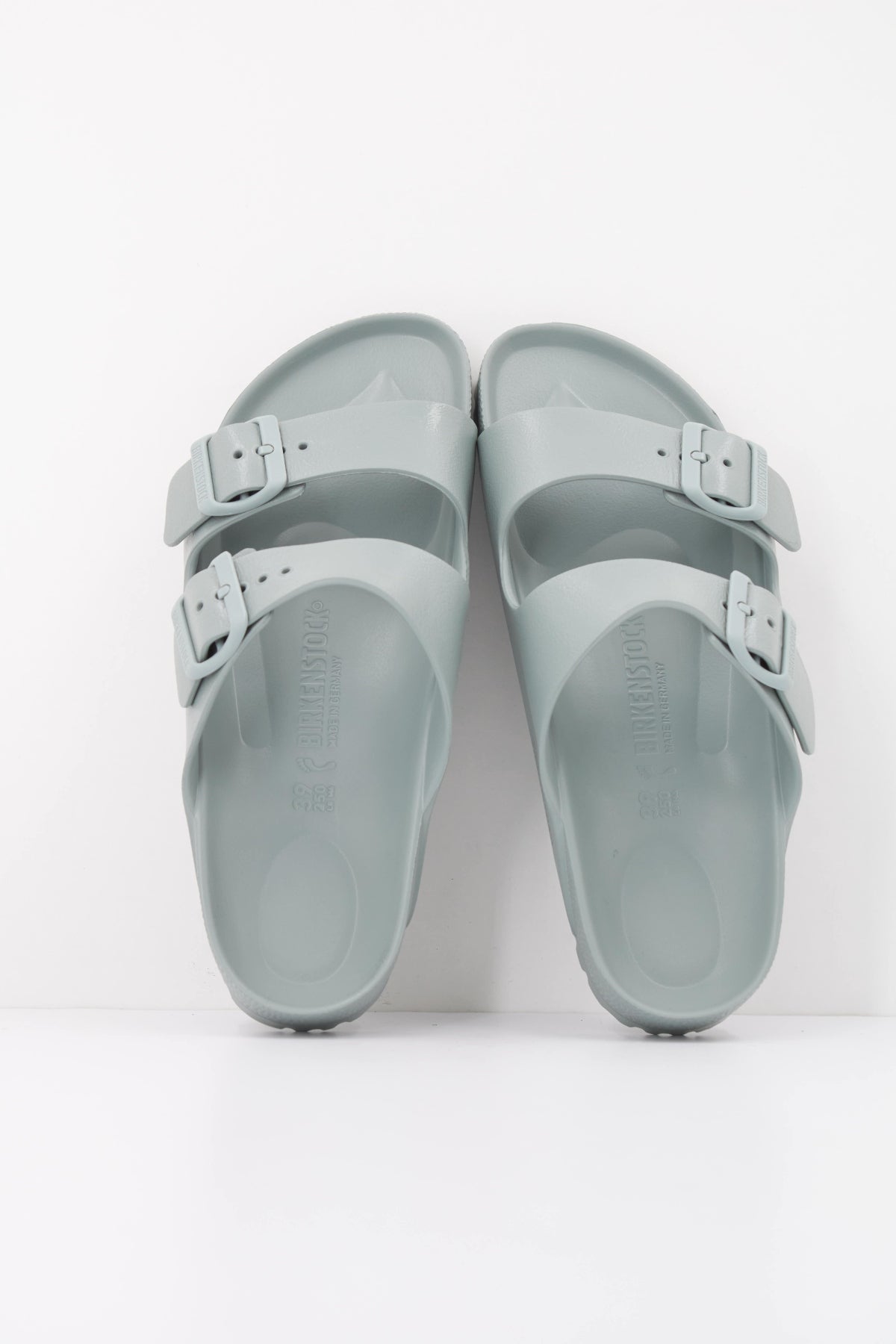 BIRKENSTOCK ARIZONA ESSENTIALS EVA en color VERDE  (3)