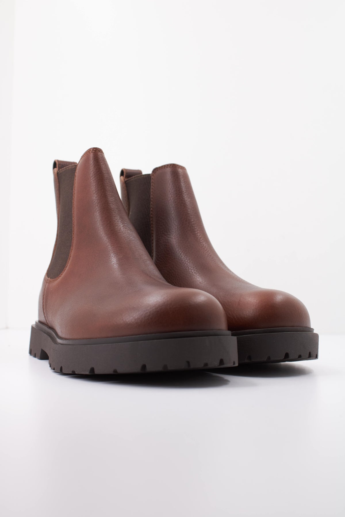BIRKENSTOCK BI HIGHWOOD LEATHER en color MARRON  (2)