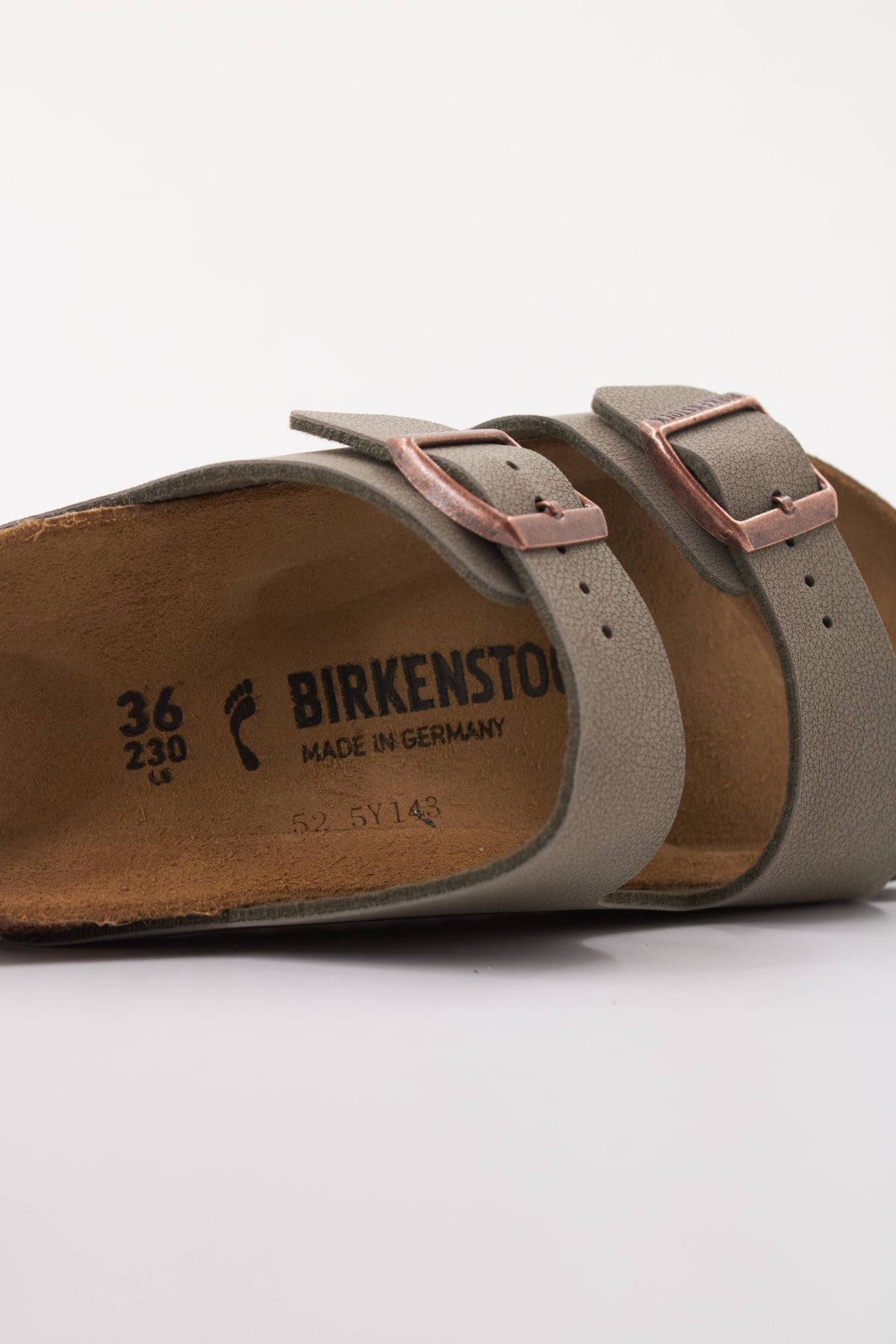 BIRKENSTOCK ARIZONA BF en color MARRON  (5)