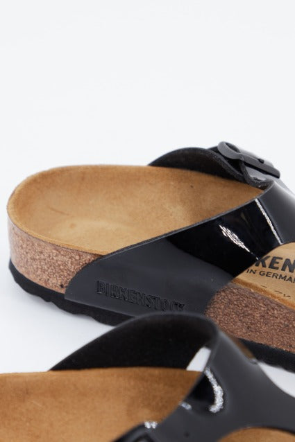 BIRKENSTOCK Gizeh BF Patent en color NEGRO  (2)