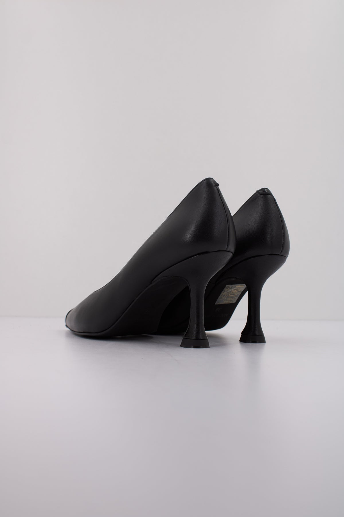 ARGENTA D en color NEGRO  (4)