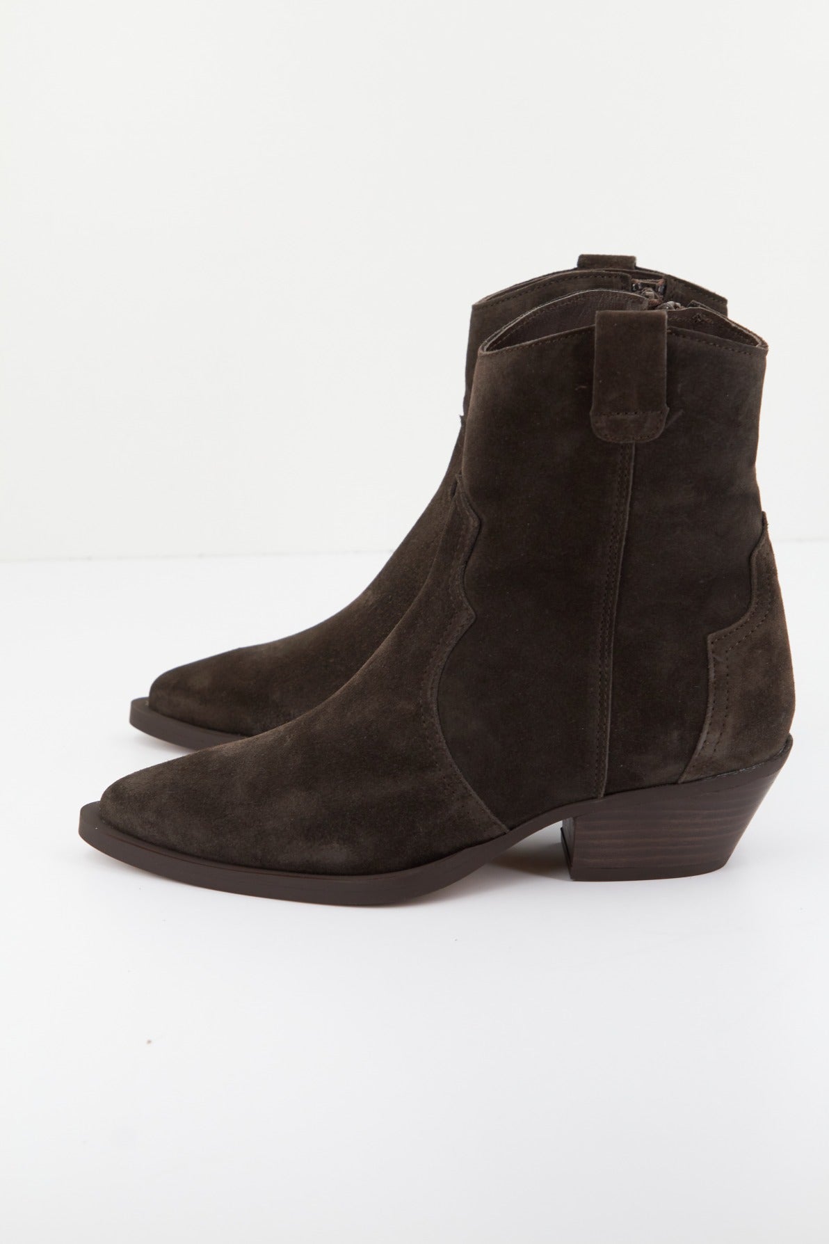 ALPE  WESTERN  en color MARRON  (1)