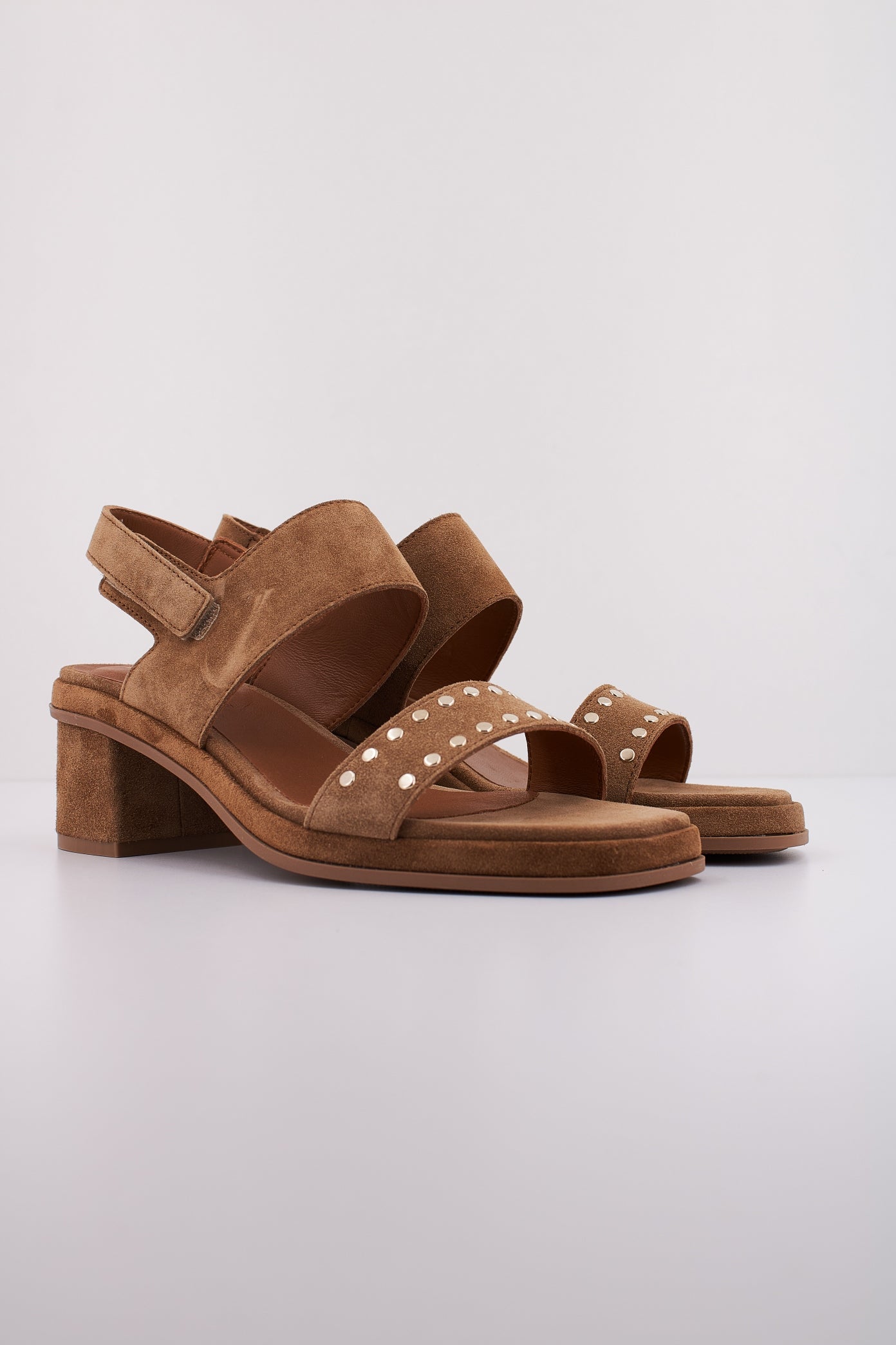 ALPE   en color MARRON CLARO  (2)