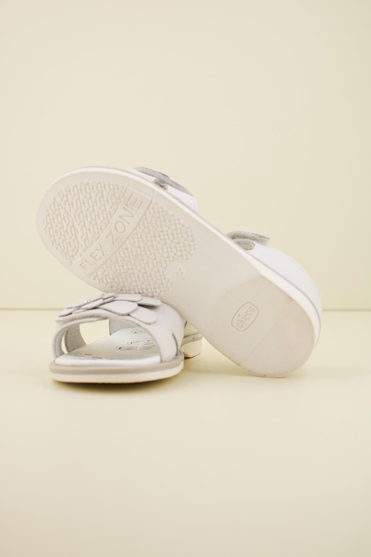 CHICCO CHAYA en color BLANCO  (4)
