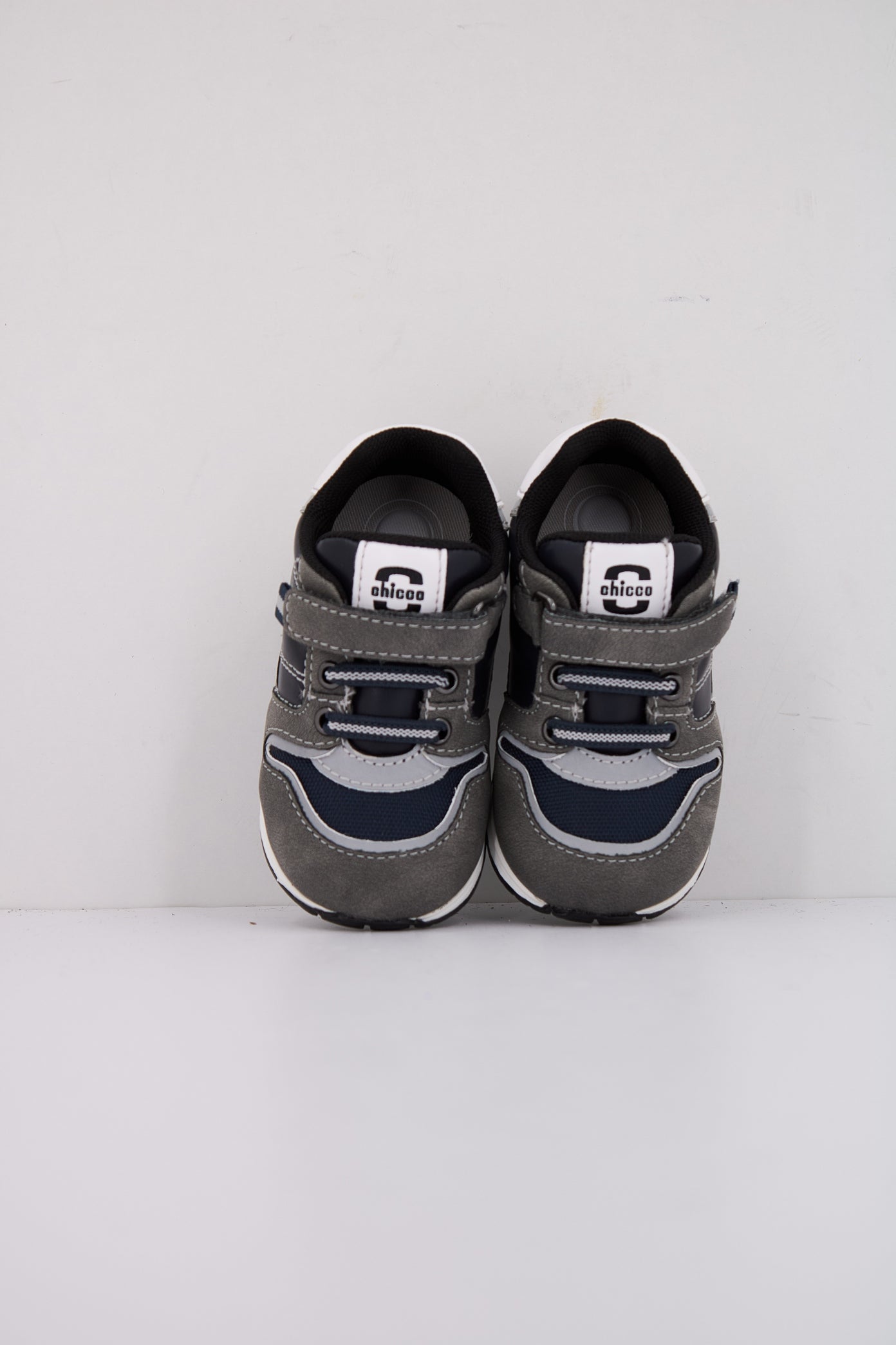 CHICCO OTA BAJA GANTIX en color GRIS  (3)